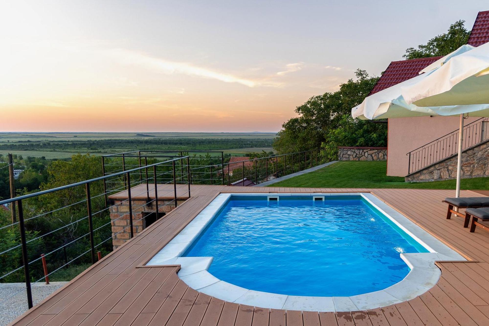 Sunset Home Vrsac Bagian luar foto